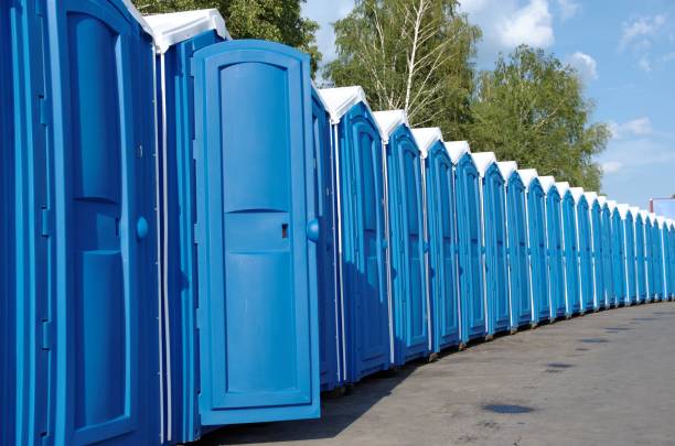 Best Portable restroom trailer rental  in Wellington, CO